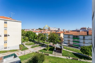 Apartamento T2 para Venda em Santa Iria de Azoia, São João da Talha e Bobadela