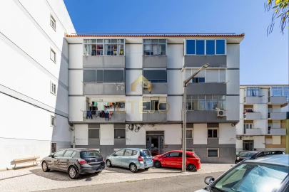 Apartamento T2 para Venda em Santa Iria de Azoia, São João da Talha e Bobadela