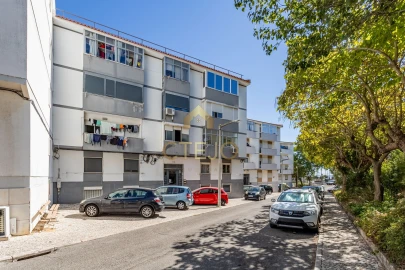 Apartamento T2 para Venda em Santa Iria de Azoia, São João da Talha e Bobadela