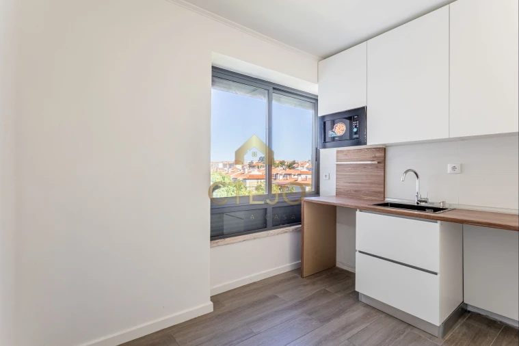 Apartamento T2 para Venda em Santa Iria de Azoia, São João da Talha e Bobadela Foto 18