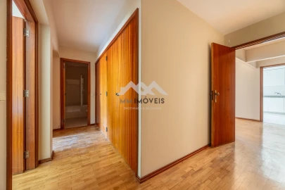 Apartamento T3 para Venda em Paranhos