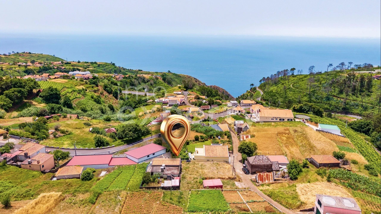 Moradia T3 para Venda em Fajã da Ovelha Foto 3