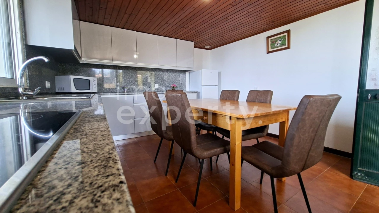 Moradia T3 para Venda em Fajã da Ovelha Foto 8