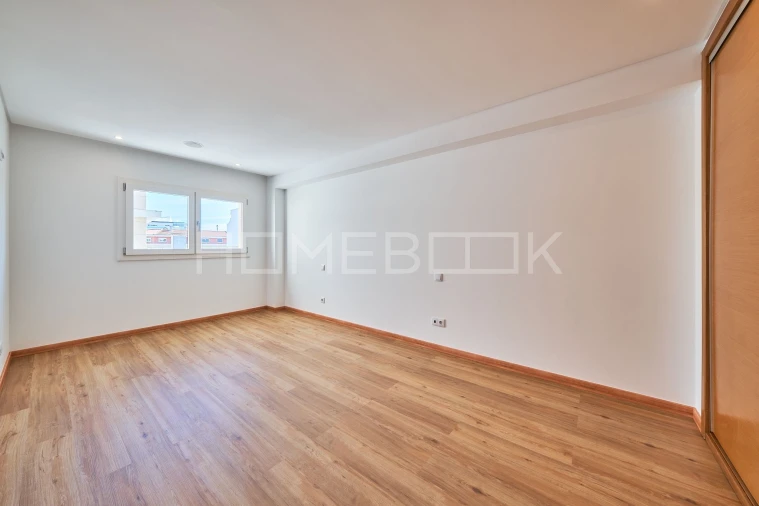Apartamento T1 para Arrendamento em Venteira Foto 17