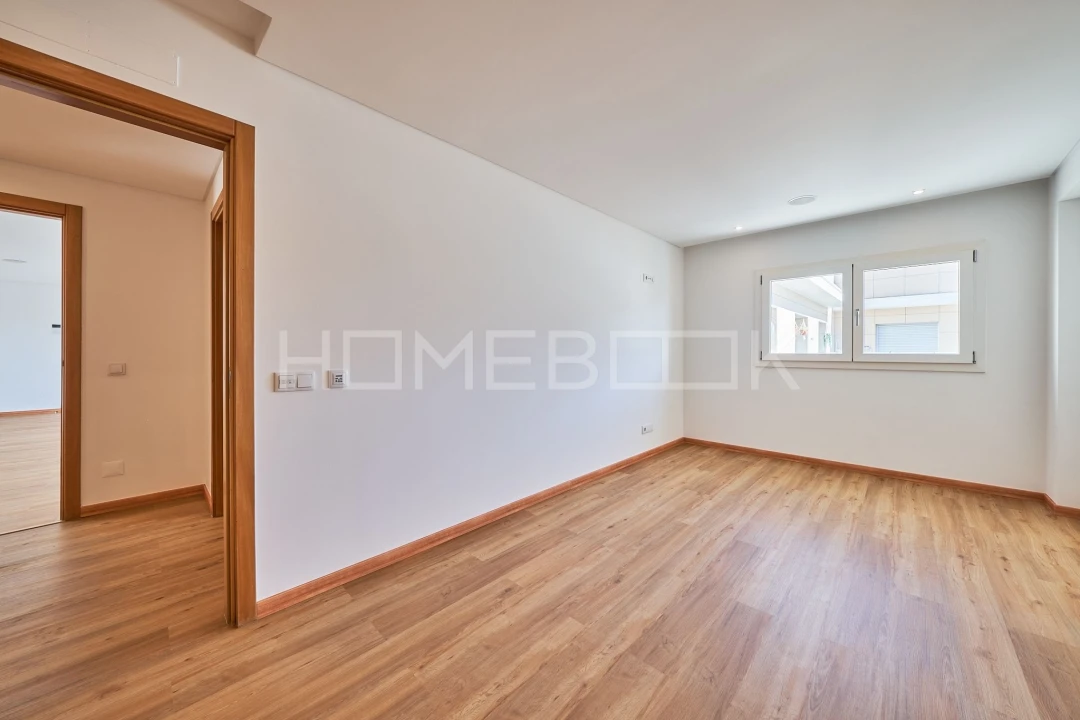 Apartamento T1 para Arrendamento em Venteira Foto 18