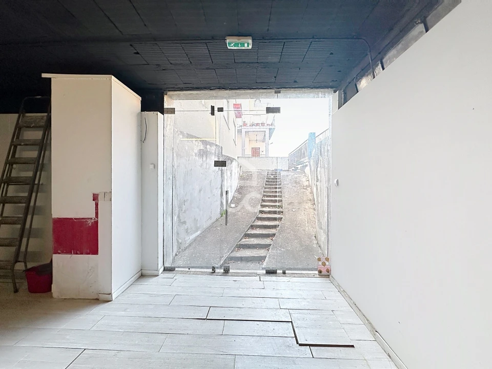 Negócio para Arrendamento em Santa Maria Maior Foto 24