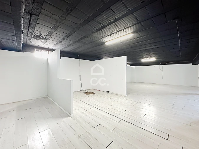 Negócio para Arrendamento em Santa Maria Maior Foto 17