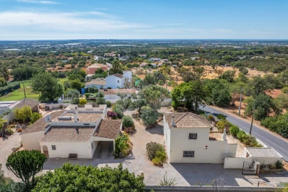 Moradia para Venda em Santa Barbara de Nexe