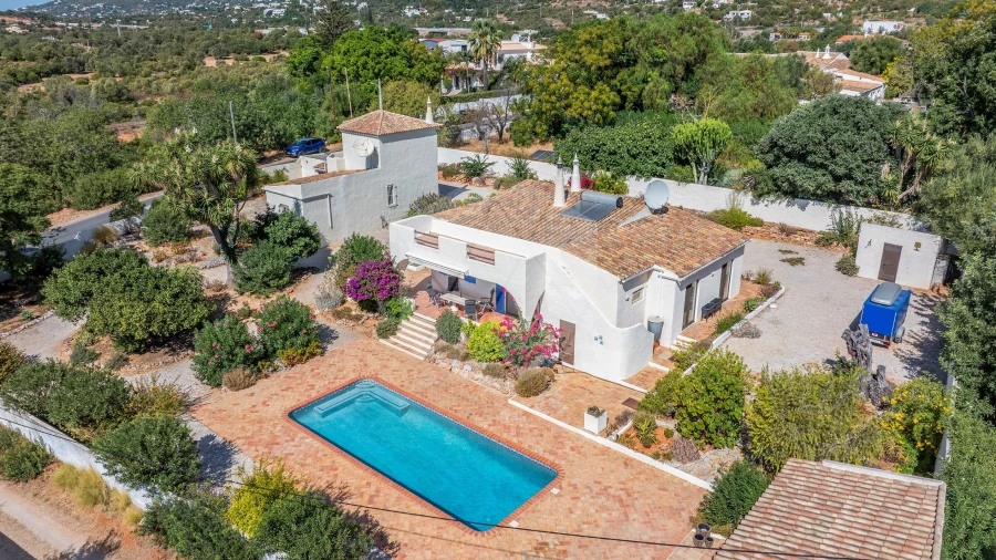 Moradia para Venda em Santa Barbara de Nexe