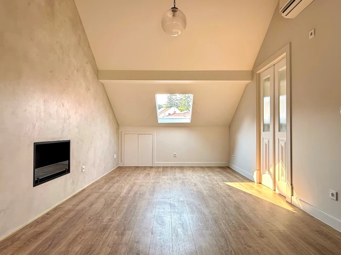 Apartamento T2 para Venda em Santo António Foto 15