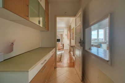 Apartamento T4 para Venda em Areeiro