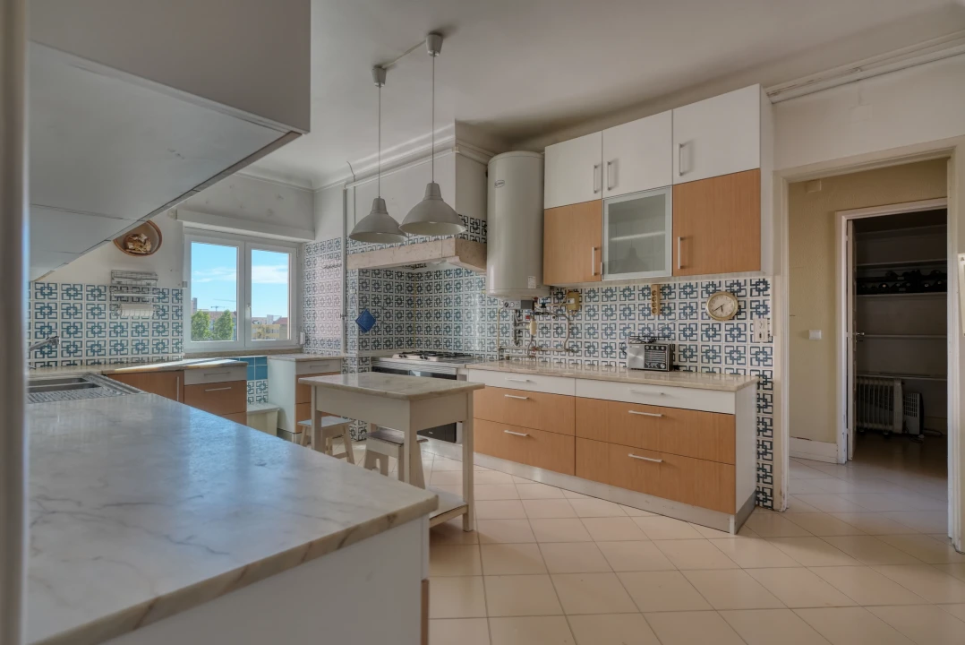 Apartamento T4 para Venda em Areeiro Foto 19