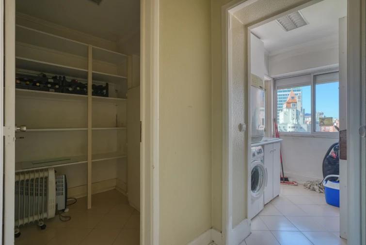 Apartamento T4 para Venda em Areeiro Foto 24