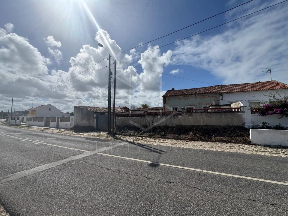 Moradia T2 para Venda em Tornada e Salir do Porto Foto 15