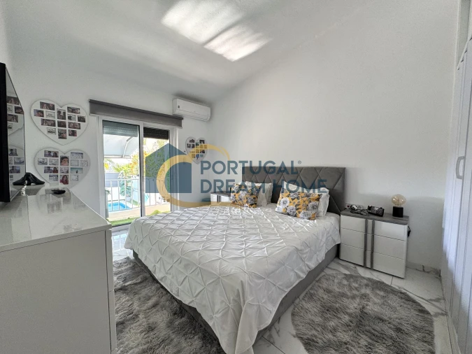 Moradia T3 para Venda em Albufeira e Olhos de Água Foto 13
