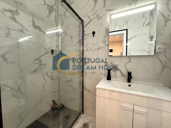 Moradia T3 para Venda em Albufeira e Olhos de Água Foto 18