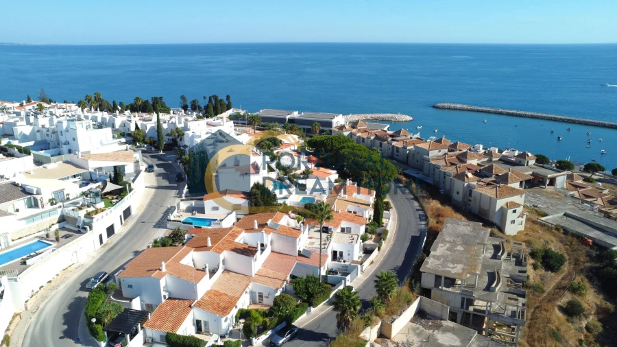 Moradia T3 para Venda em Albufeira e Olhos de Água Foto 22