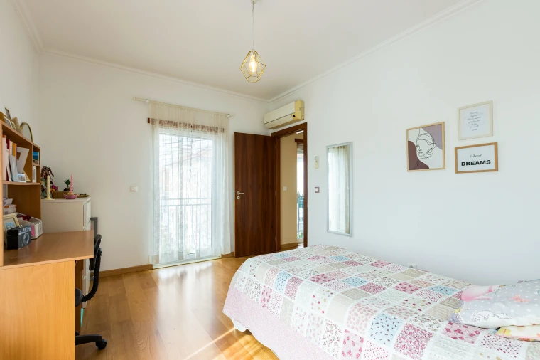 Moradia T4 para Venda em Loures Foto 15