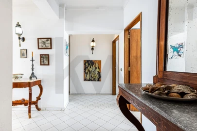 Apartamento T4 para Venda em Portimão