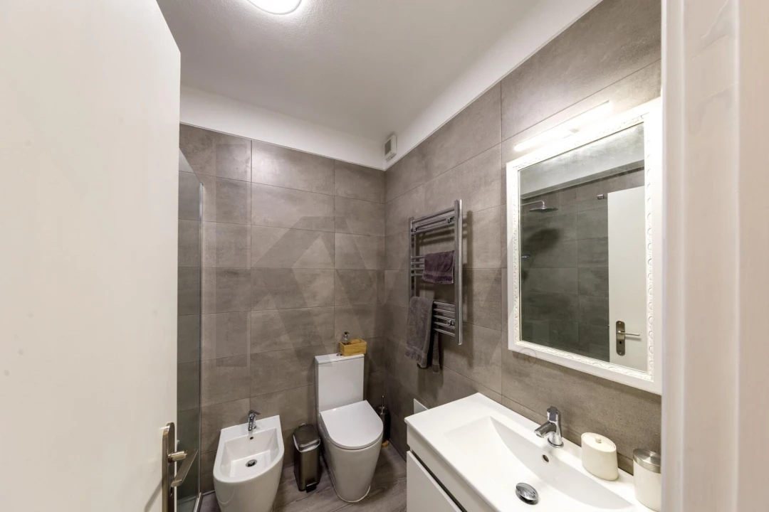 Apartamento T2 para Venda em Portimão Foto 10