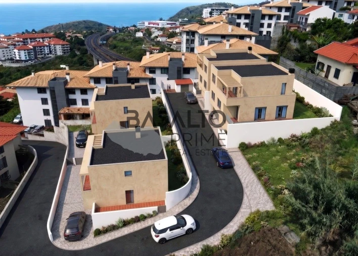 Moradia T3 para Venda em Caniço Foto 5