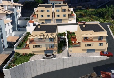 Moradia T3 para Venda em Caniço