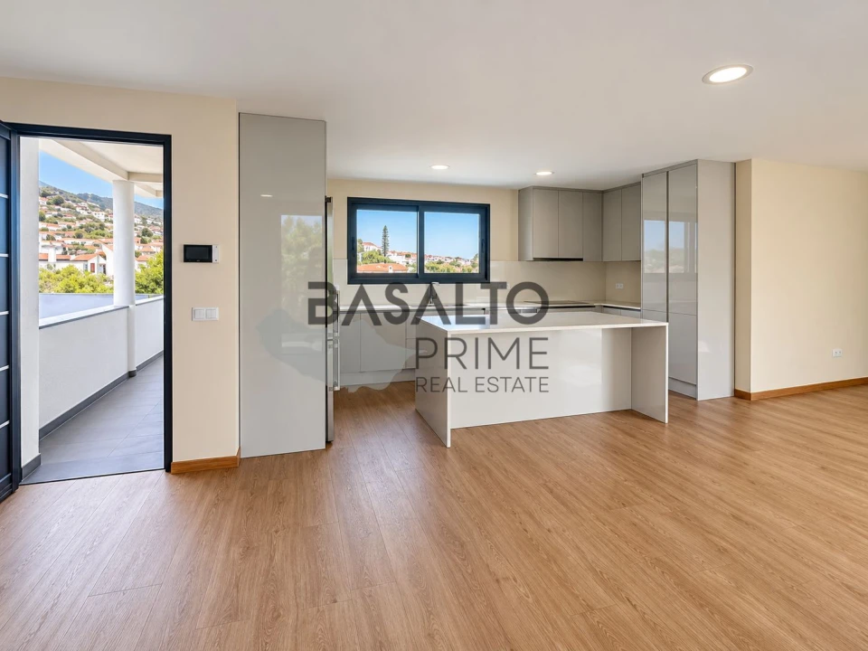Apartamento T2 para Venda em Funchal (Santa Maria Maior) Foto 11