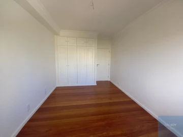 Apartamento T4 para Arrendamento em Cedofeita, Santo Ildefonso, Sé, Miragaia, São Nicolau e Vitória