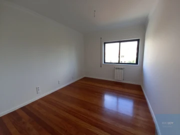 Apartamento T4 para Arrendamento em Cedofeita, Santo Ildefonso, Sé, Miragaia, São Nicolau e Vitória