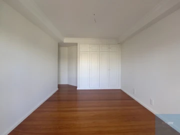 Apartamento T4 para Arrendamento em Cedofeita, Santo Ildefonso, Sé, Miragaia, São Nicolau e Vitória