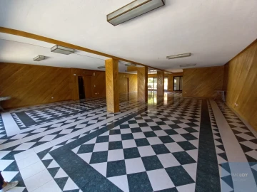 Apartamento T4 para Arrendamento em Cedofeita, Santo Ildefonso, Sé, Miragaia, São Nicolau e Vitória