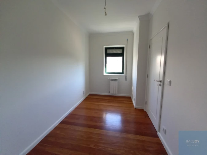 Apartamento T4 para Arrendamento em Cedofeita, Santo Ildefonso, Sé, Miragaia, São Nicolau e Vitória Foto 13