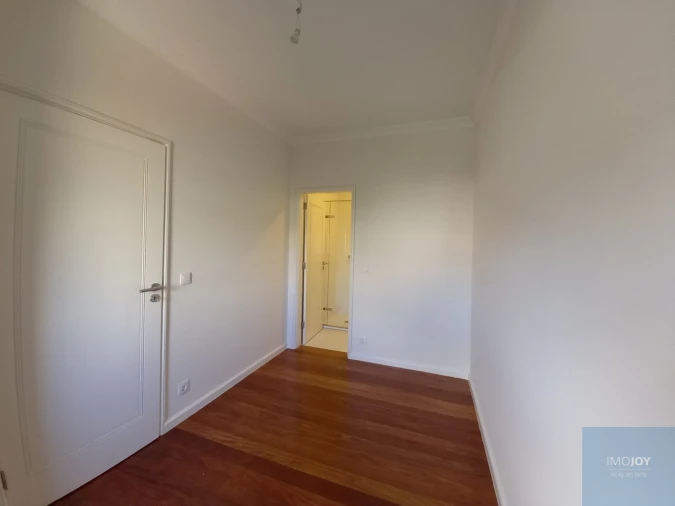 Apartamento T4 para Arrendamento em Cedofeita, Santo Ildefonso, Sé, Miragaia, São Nicolau e Vitória Foto 14