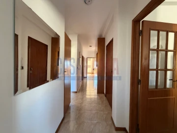 Apartamento T3 para Venda em Aver-O-Mar, Amorim e Terroso