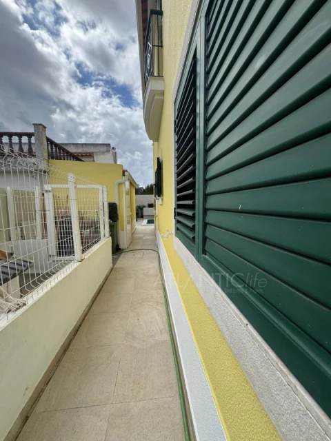Moradia T6 para Venda em Fernao Ferro