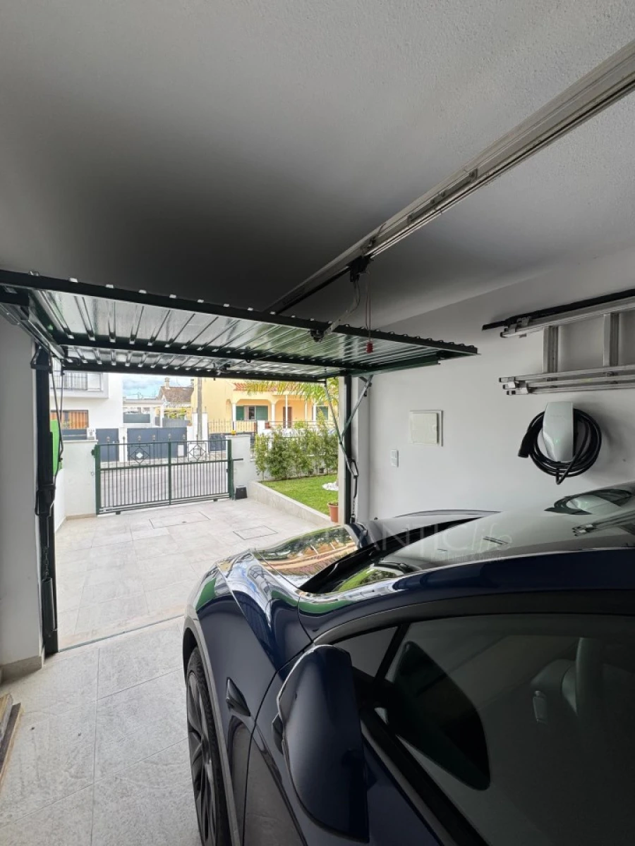 Moradia T6 para Venda em Fernao Ferro Foto 5