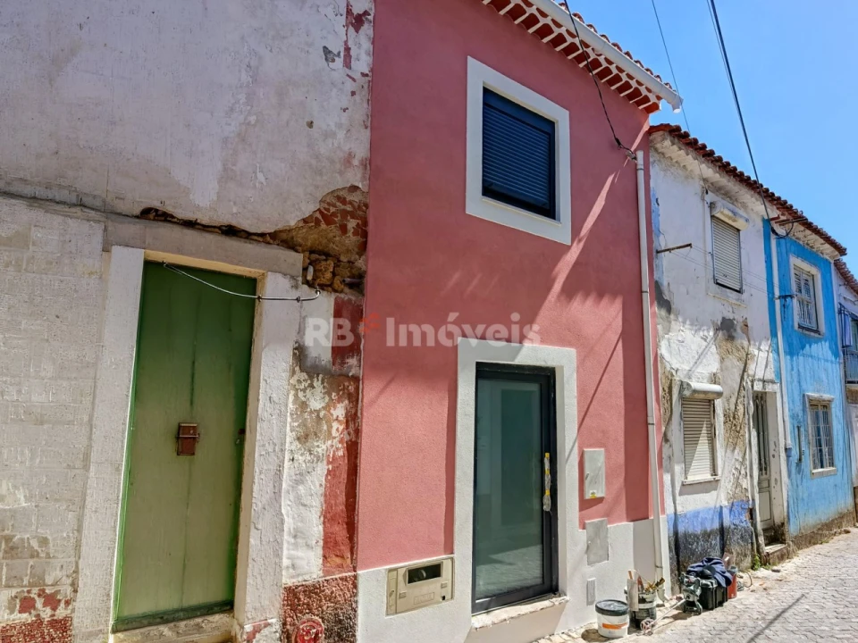 Moradia T2 para Venda em Torres Novas (São Pedro), Lapas e Ribeira Branca Foto 1