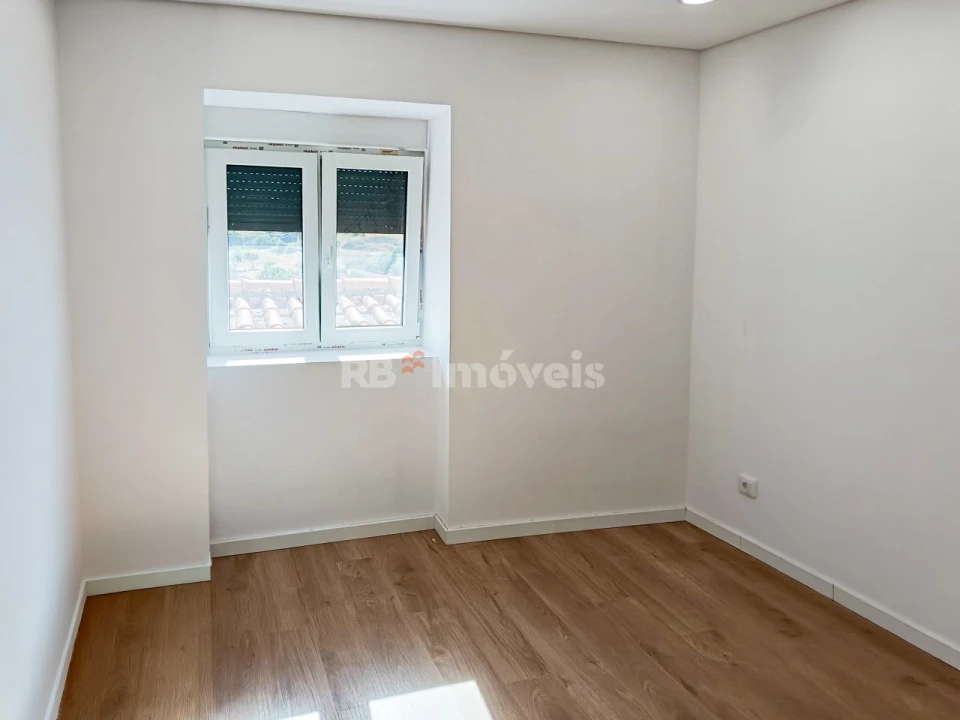 Moradia T2 para Venda em Torres Novas (São Pedro), Lapas e Ribeira Branca Foto 3