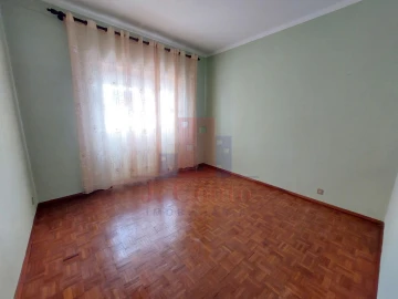 Prédio para Venda em Caldas da Rainha - Santo Onofre e Serra do Bouro