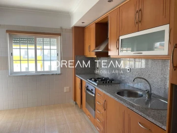 Apartamento T3 para Arrendamento em Setubal (São Sebastião)