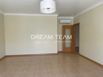 Apartamento T3 para Arrendamento em Setubal (São Sebastião)