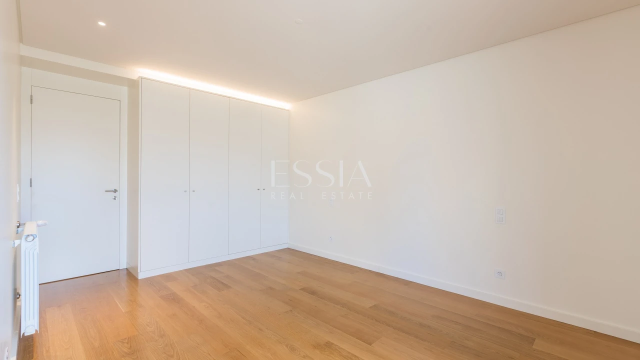 Apartamento T1 para Arrendamento em Aldoar, Foz do Douro e Nevogilde Foto 10