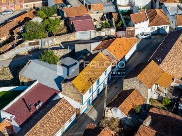 Moradia T5 para Venda em Azoia de Cima e Tremês
