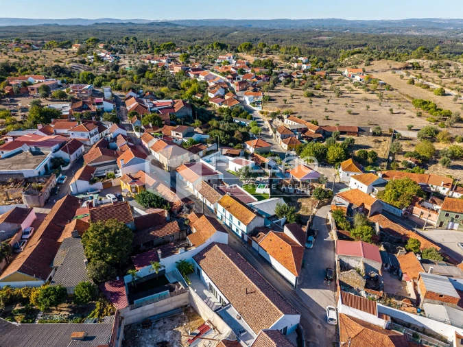 Moradia T5 para Venda em Azoia de Cima e Tremês Foto 50