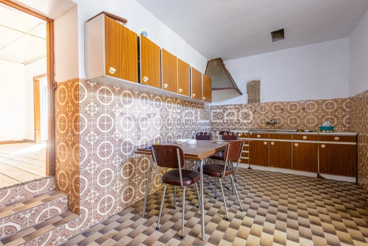 Moradia T5 para Venda em Azoia de Cima e Tremês Foto 15