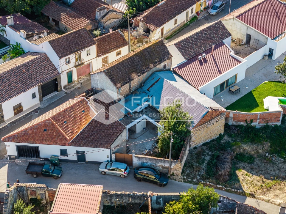 Moradia T5 para Venda em Azoia de Cima e Tremês Foto 58