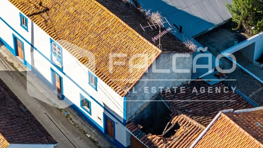 Moradia T5 para Venda em Azoia de Cima e Tremês