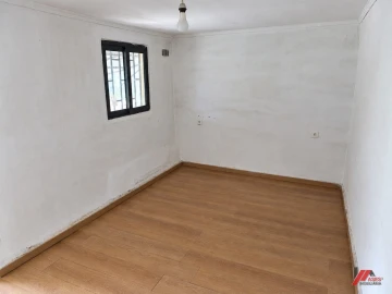 Moradia T2 para Venda em Travassos