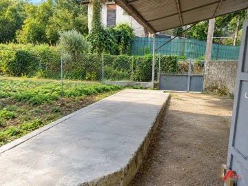 Moradia T2 para Venda em Travassos