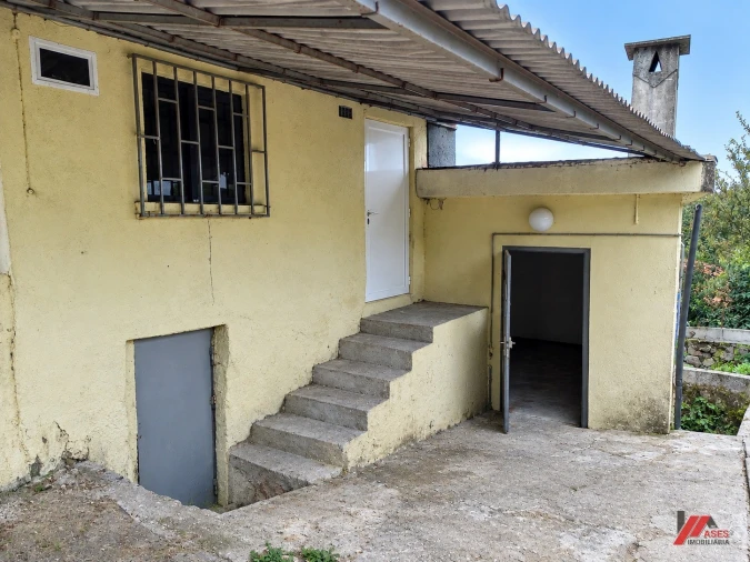 Moradia T2 para Venda em Travassos Foto 9